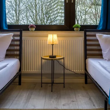 Charmant, Zentral Mit Parkplatz Lejlighed