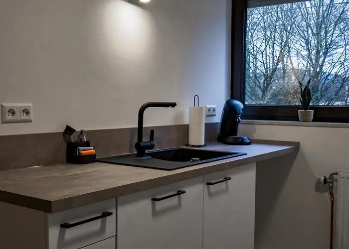 Appartement Charmant, Zentral Mit Parkplatz *